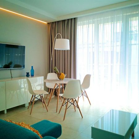 Sea Cliff Apartment Rewal Exterior foto